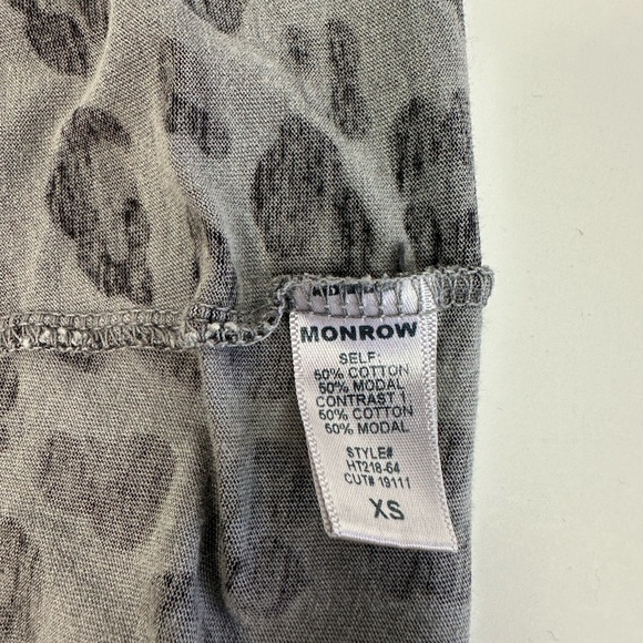 MONROW Black Gray Leopard Animal Print Relaxed V-Neck Tee Size X-Small - Picture 5 of 7